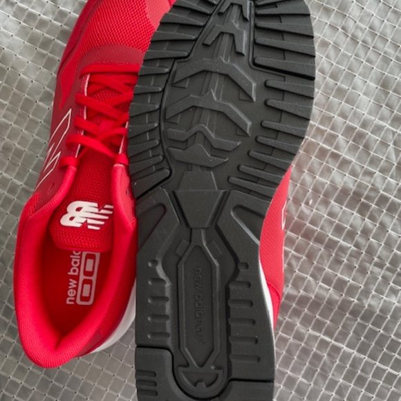 New Balance men NEW with box size 91/2 - Picture 6 of 8